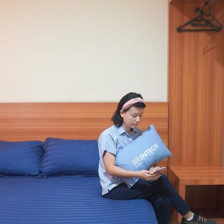 Intech Hostel Bandung Esterno foto